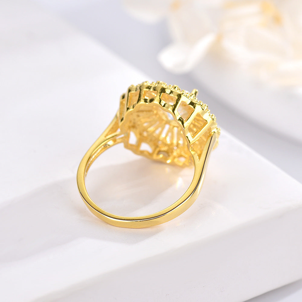 Lyvora – Floral Ring