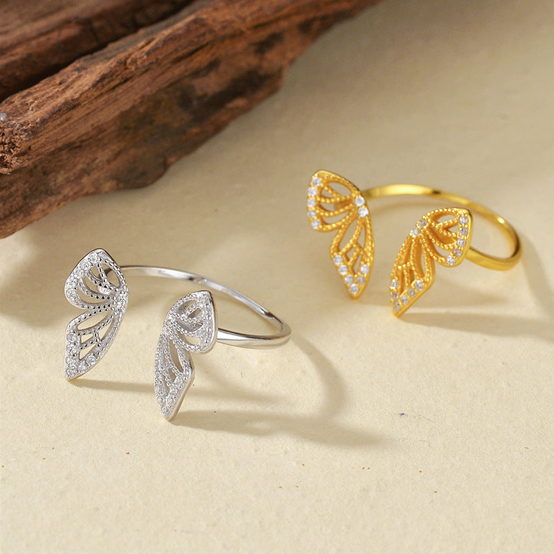 Velina –  Butterfly Ring with Tiny Diamonds
