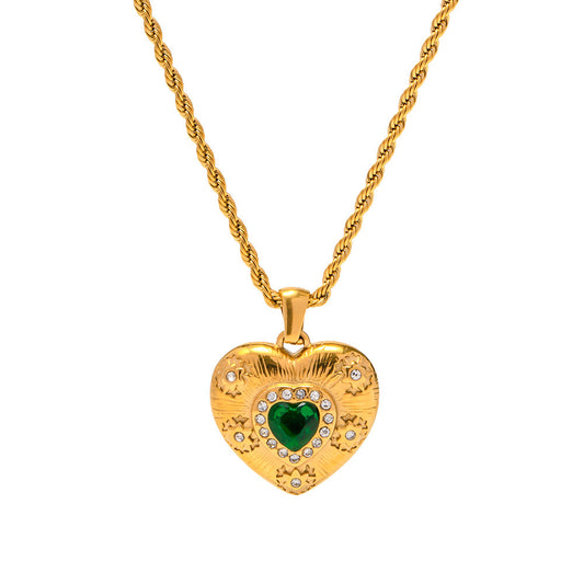 Solvina – Gold Heart Necklace
