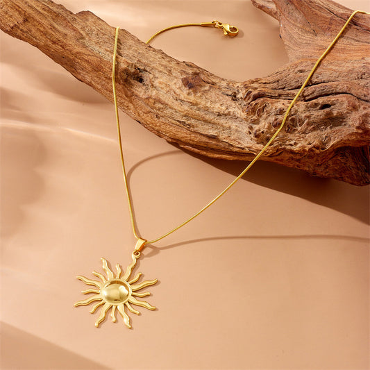 Solara – Sun Pendant Necklace