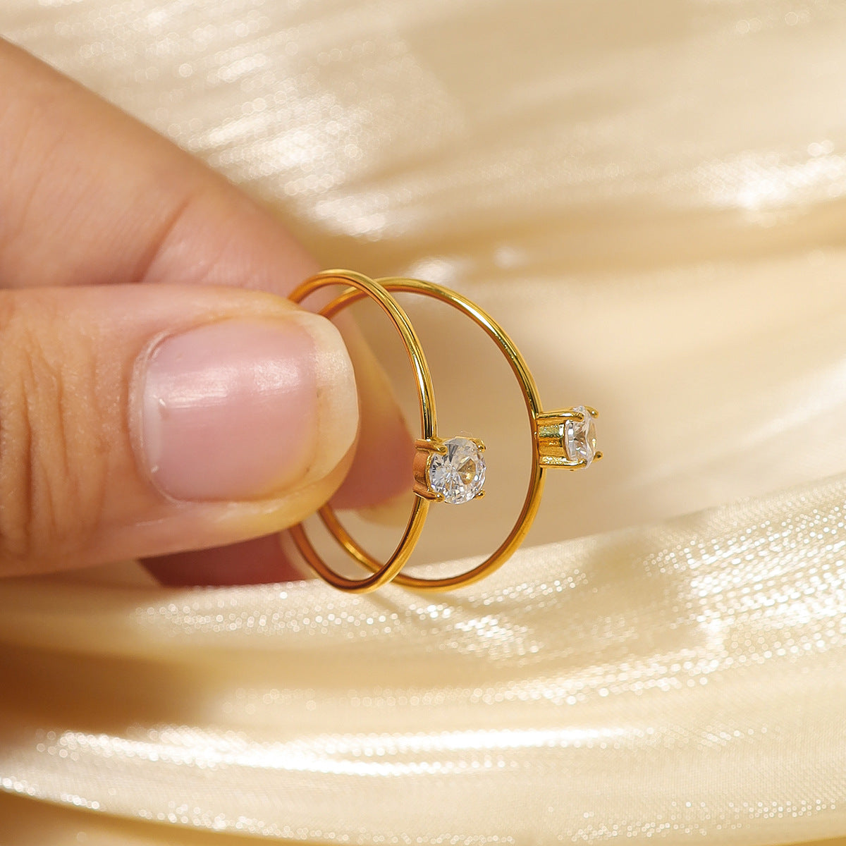 Syra – Micro-Inlaid Crystals Ring