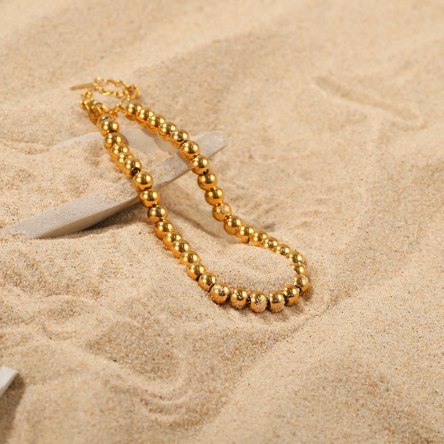 Livora – Minimalist Bead Bracelet