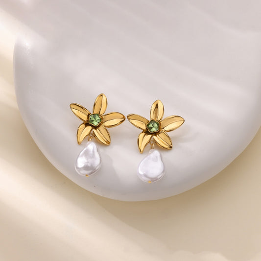 Solena – Green Zircon Flower Stud Earrings