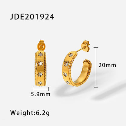 Lynora – Star Zirconia Stud Earrings