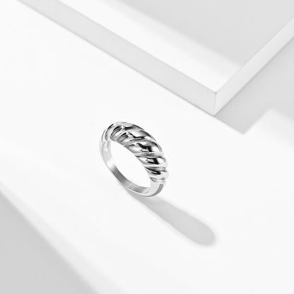 Lunara –  Statement Ring