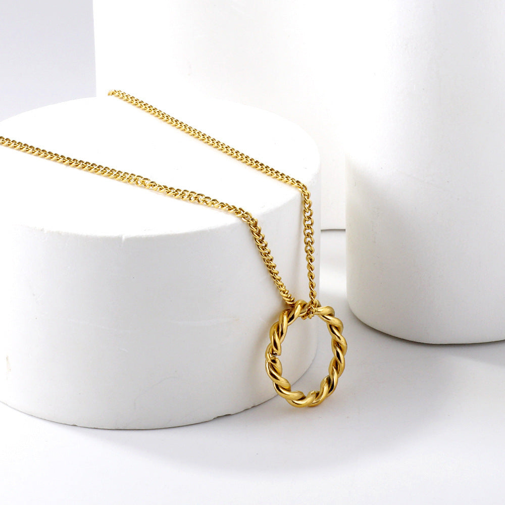 Lyra – Twist Circle Necklace