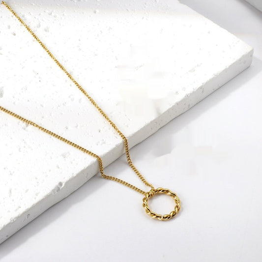 Lyra – Twist Circle Necklace