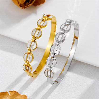 Lunera – Minimalist Semicircle Bracelet