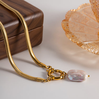 Velina – Dainty Freshwater Pearl Necklace