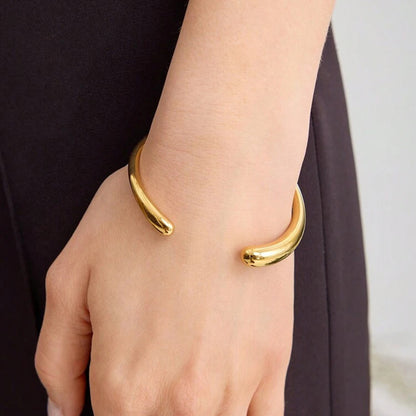 Orina – Irregular Bracelet
