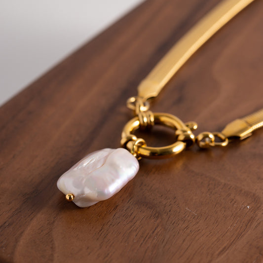 Velina – Dainty Freshwater Pearl Necklace