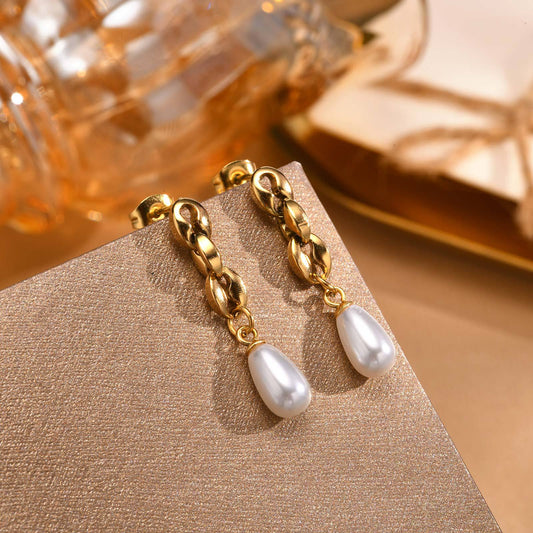 Azria – Edgy  Chain Earrings