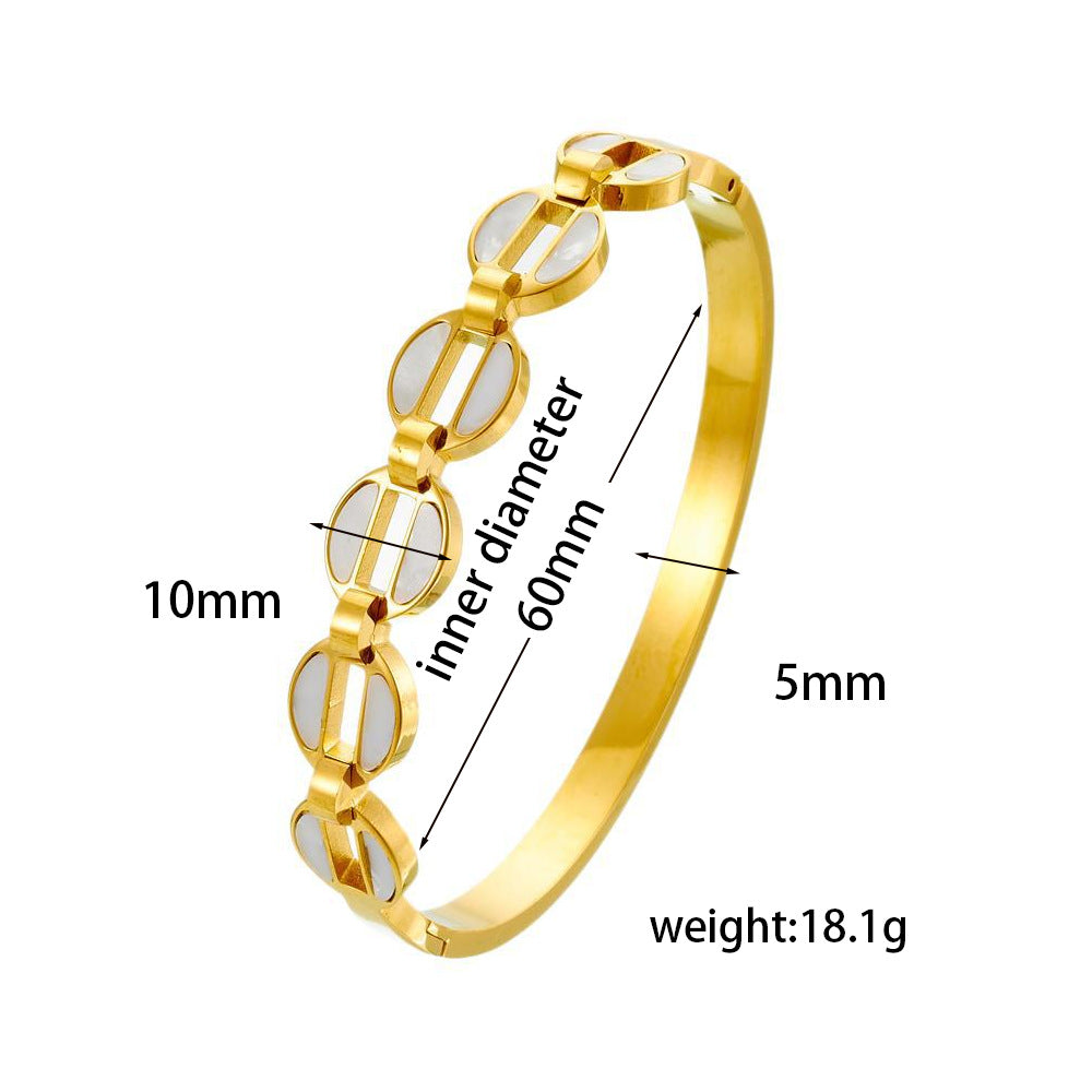 Lunera – Minimalist Semicircle Bracelet