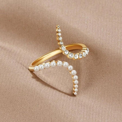Arilyn – Minimalist  Pearl Ring