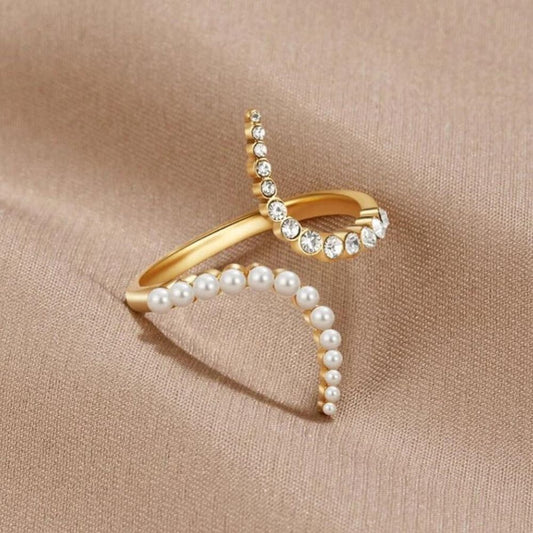 Arilyn – Minimalist  Pearl Ring