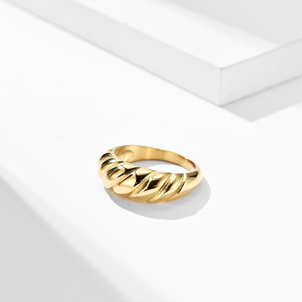 Lunara –  Statement Ring
