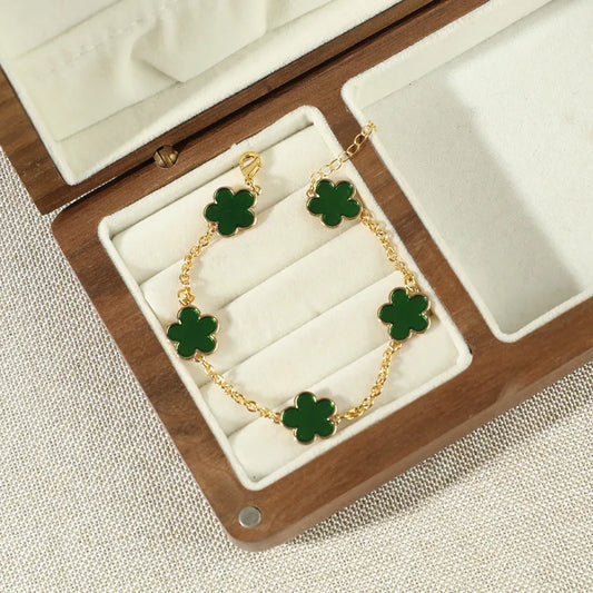 Solenne – Green Clover Bracelet