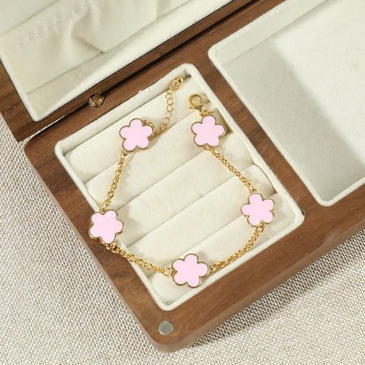 Solenne – Pink Clover Bracelet